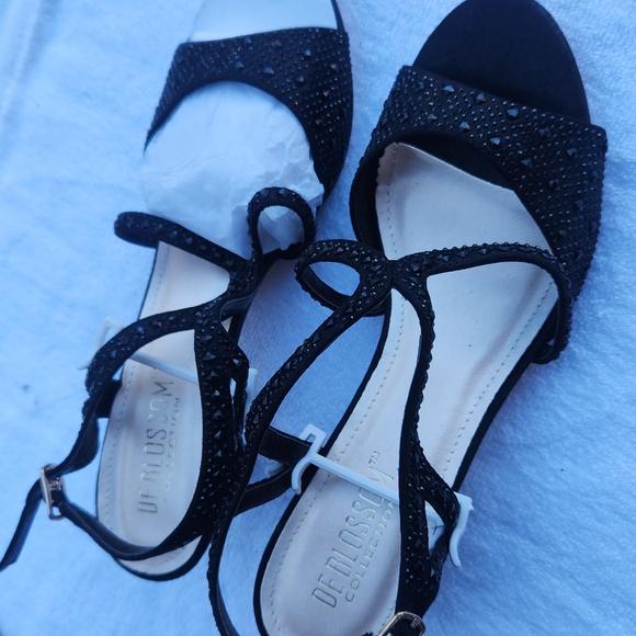 New Strappy Heels with Gems, Black Color, Size 8.5 - Picture 8 of 8